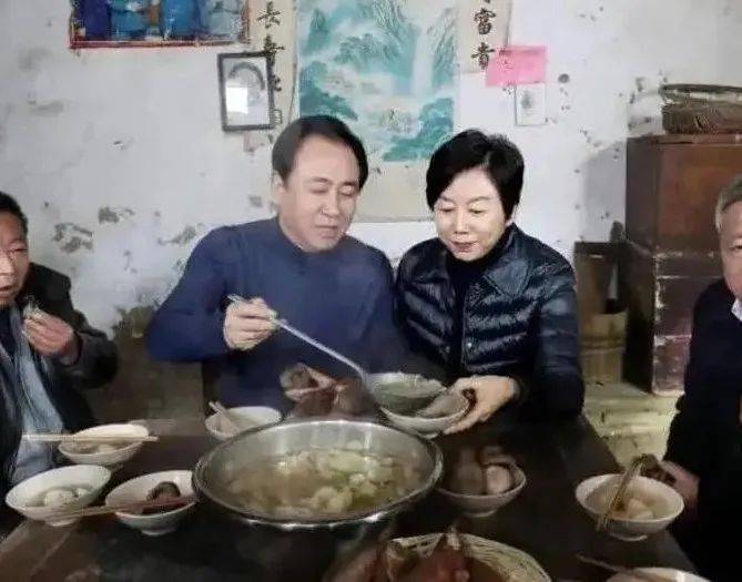 香港法院公开：许家印前妻还有两未成年子女<strong></p>
<p>币安binance下载</strong>，半年花2800万，申请资产保密