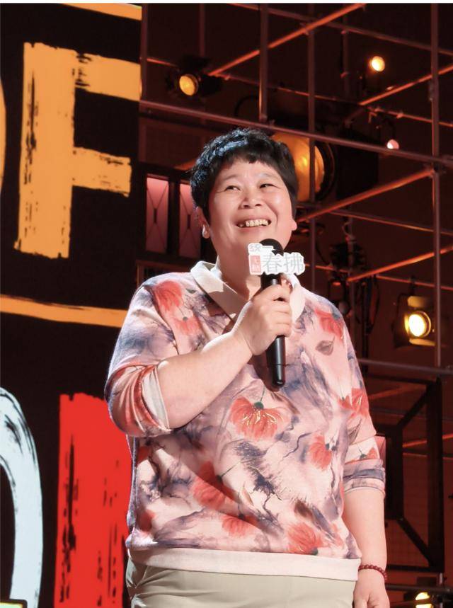 临沂50岁“房主任”<strong></p>
<p>OKex虚拟交易</strong>，火爆全网！网友：笑着笑着就哭了