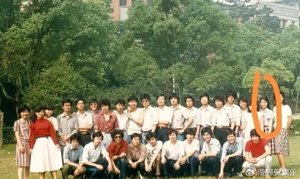 杜建英大学旧照曝光<strong></p>
<p>OKex虚拟交易</strong>，难怪能上位！两儿子名字暗藏深意，手握股权