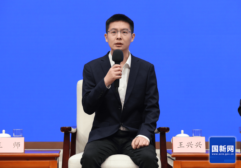宇树科技创始人王兴兴：目前机器人和AI都面临很大挑战<strong></p>
<p>法币交易</strong>，需全球共同努力推动