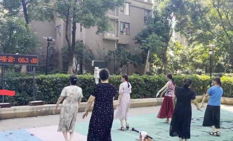 武汉一小区现“广场舞降噪神器” 生产商：产品售价3万<strong></p>
<p>okex下载app</strong>，能将声波集中在目标区域