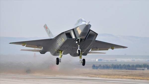 买不到F-35<strong></p>
<p>期货合约</strong>，不愿意买枭龙，不敢买歼-10，土耳其只能买台风了？