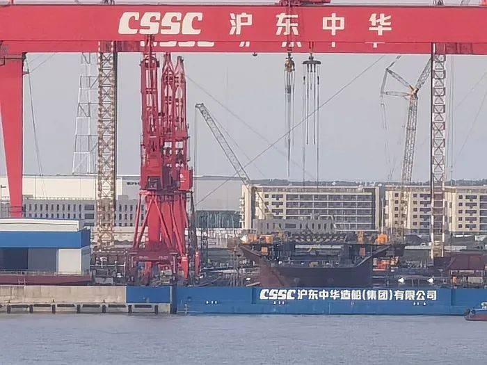 075四号舰“湖北”舰正式官宣<strong></p>
<p>欧意okex下载</strong>！有了076为何还在持续造075？