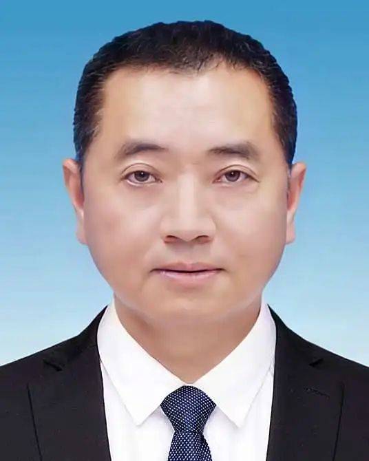 作为“一把手”<strong></p>
<p>okex提币</strong>，他经常在上班时间外出打牌