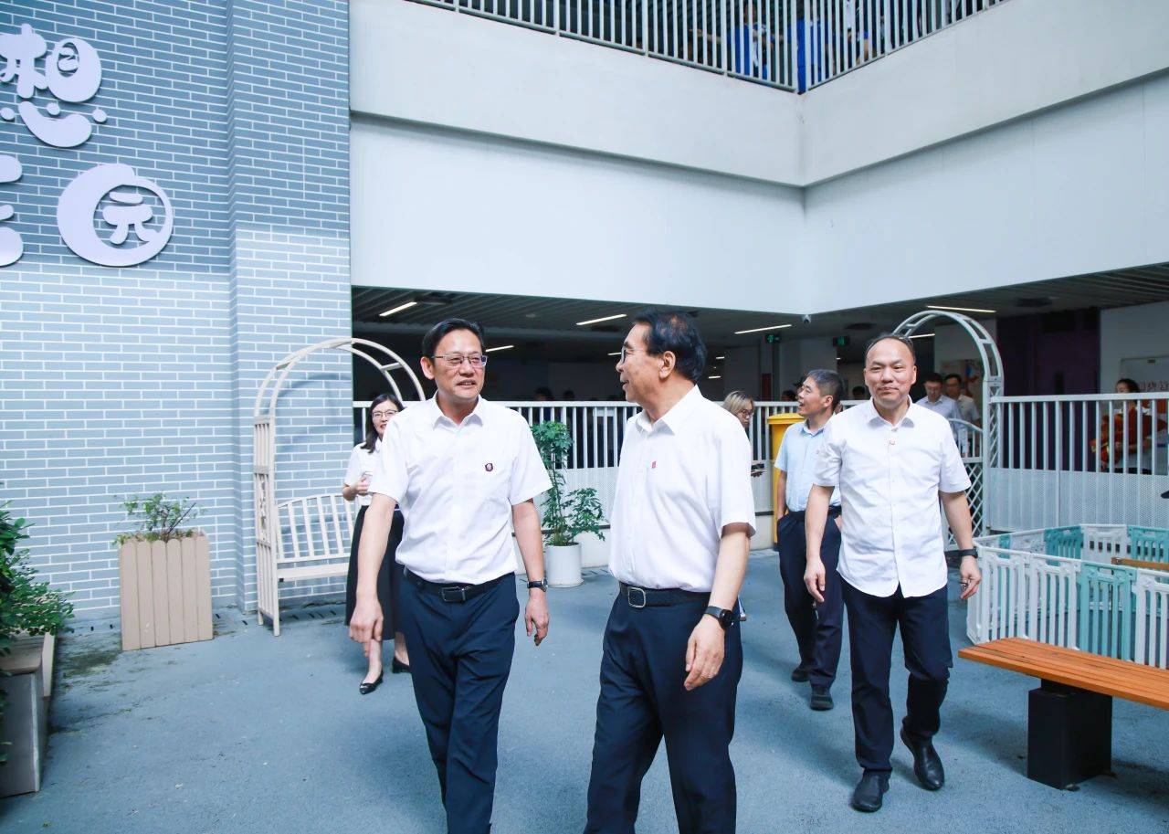 “国宝级”科学家空降<strong></p>
<p>okex提现</strong>！白春礼院士为中科附高师生揭秘中国深海科技