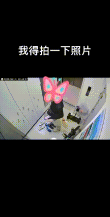 外卖员要独自在家孩子开门拍照签收<strong></p>
<p>okex下载二维码</strong>，遭拒后暴躁摔餐离去，当事网友：美团称会进行处罚