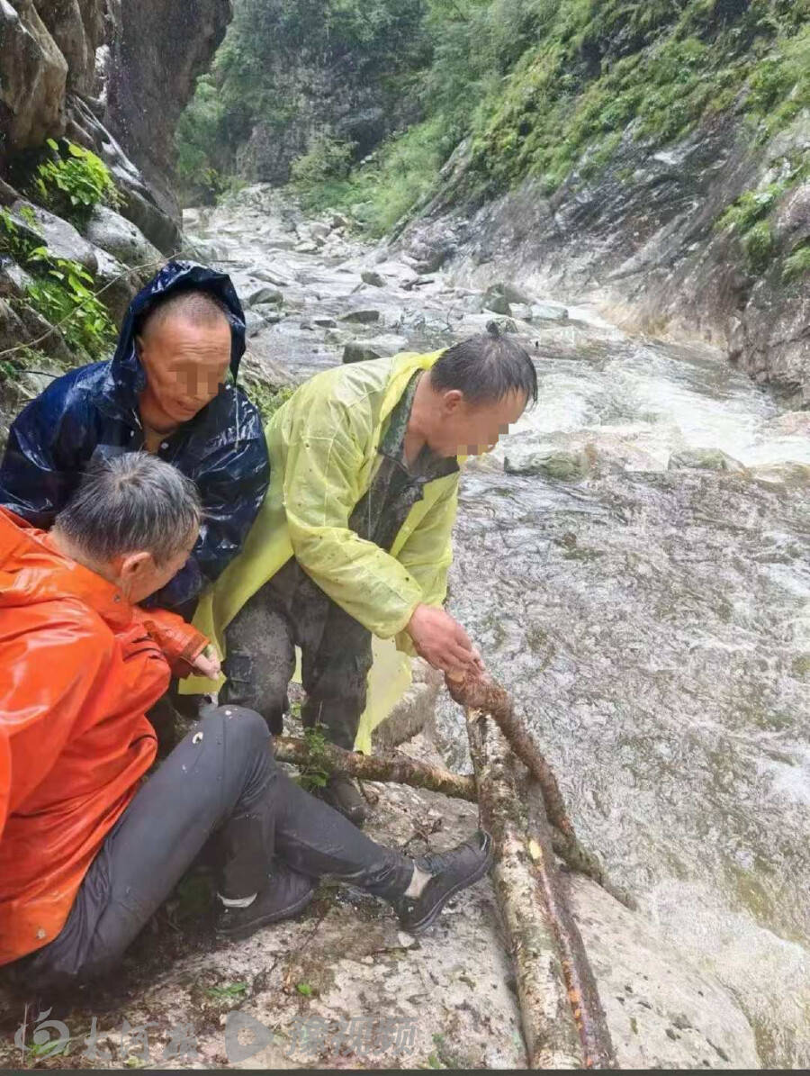 秦岭奇迹生还男子至今未运下山<strong></p>
<p>okex充值</strong>，救援人员：正派人前往接应