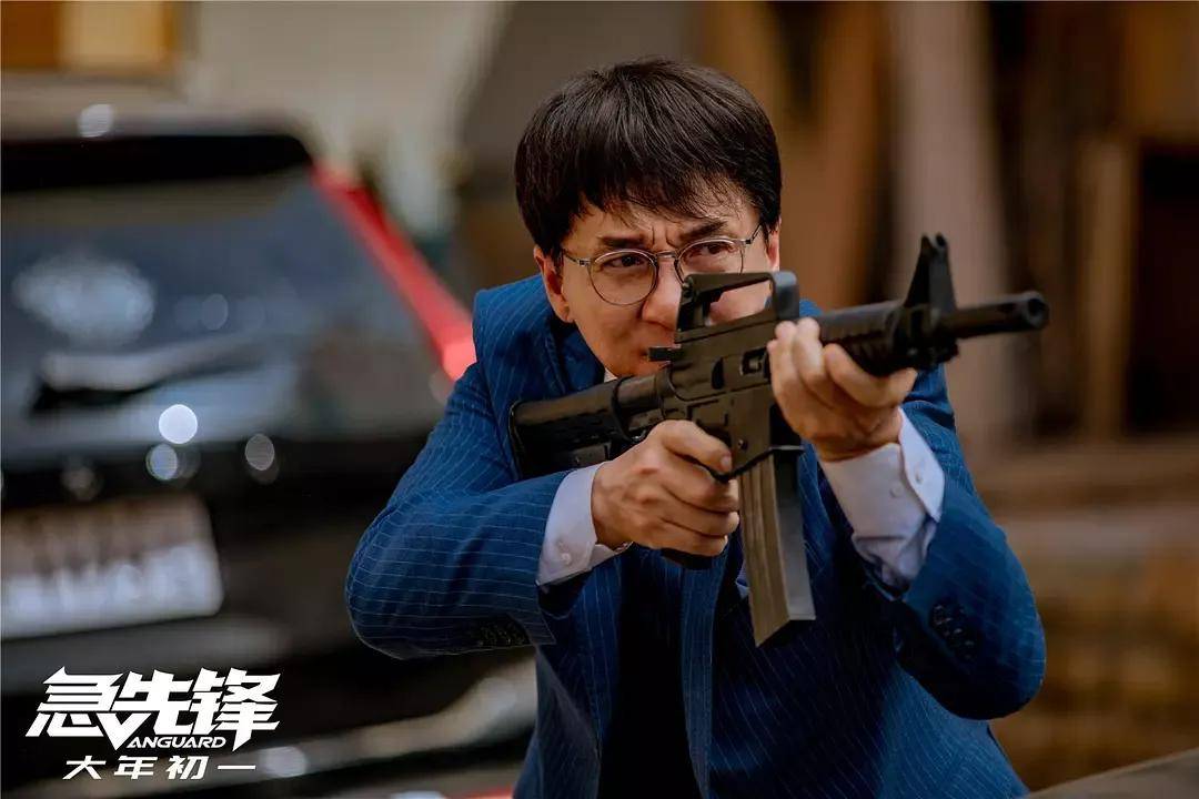 豆瓣开分8.1<strong></p>
<p>苹果</strong>，创近二十年成龙电影最佳！打掉烂片标签的《捕风追影》爽在哪？