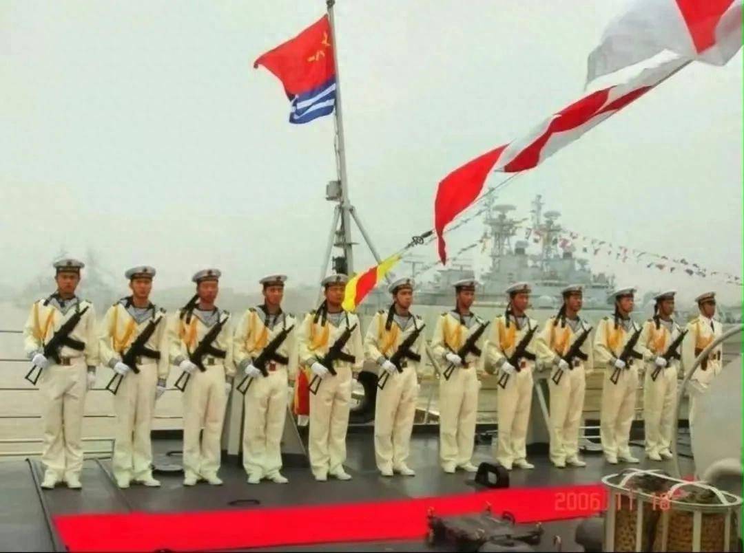 解放军海军装备俄制AKS-74U<strong></p>
<p>okex交易所官网下载</strong>，为啥不用国产步枪？