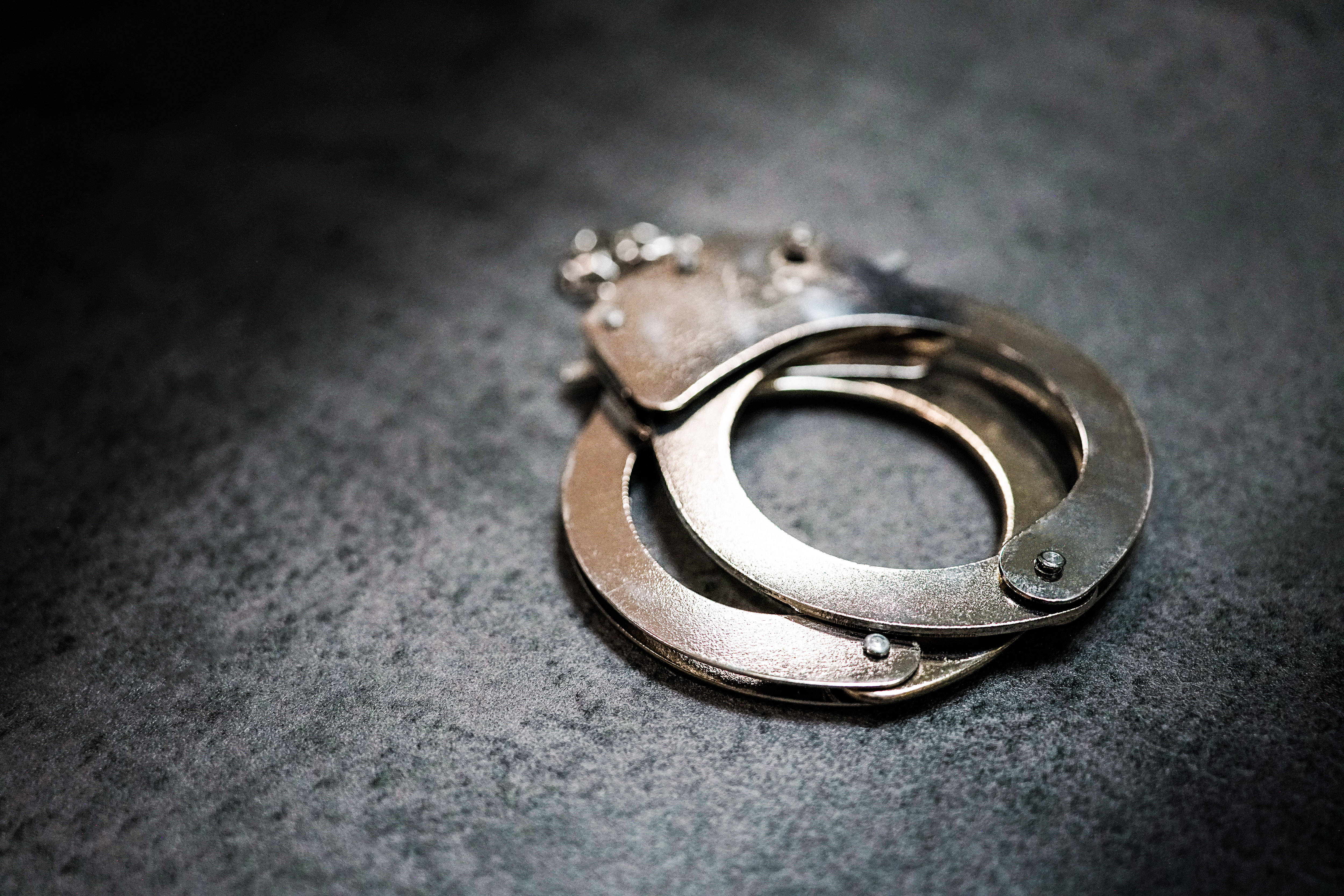 重大职务犯罪嫌疑人梁小菲被遣返回国<strong></p>
<p>网络货币交易平台</strong>，曾任广西莱德投资实控人
