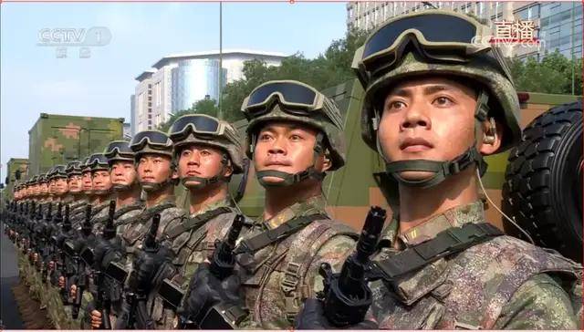 不装了<strong></p>
<p>欧易okex交易费多少</strong>！一口气看完九三大阅兵武器装备！谁说我们一个也不认识？