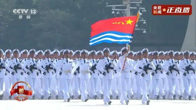 不装了<strong></p>
<p>欧易okex交易费多少</strong>！一口气看完九三大阅兵武器装备！谁说我们一个也不认识？