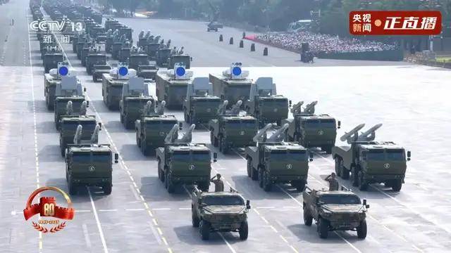 不装了<strong></p>
<p>欧易okex交易费多少</strong>！一口气看完九三大阅兵武器装备！谁说我们一个也不认识？