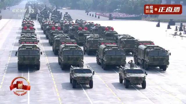 不装了<strong></p>
<p>欧易okex交易费多少</strong>！一口气看完九三大阅兵武器装备！谁说我们一个也不认识？