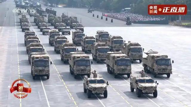 不装了<strong></p>
<p>欧易okex交易费多少</strong>！一口气看完九三大阅兵武器装备！谁说我们一个也不认识？
