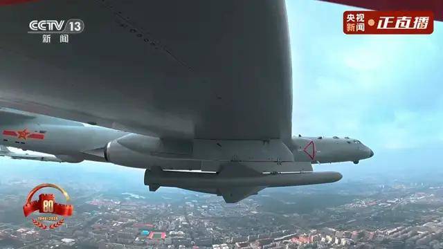 不装了<strong></p>
<p>欧易okex交易费多少</strong>！一口气看完九三大阅兵武器装备！谁说我们一个也不认识？