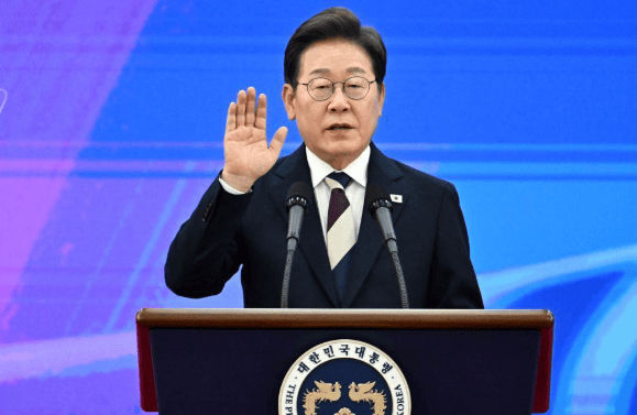 要么出手对付中国<strong></p>
<p>okex交易所官网</strong>，要么放弃领土，李在明登机返回韩国，临走前送中方15个字！