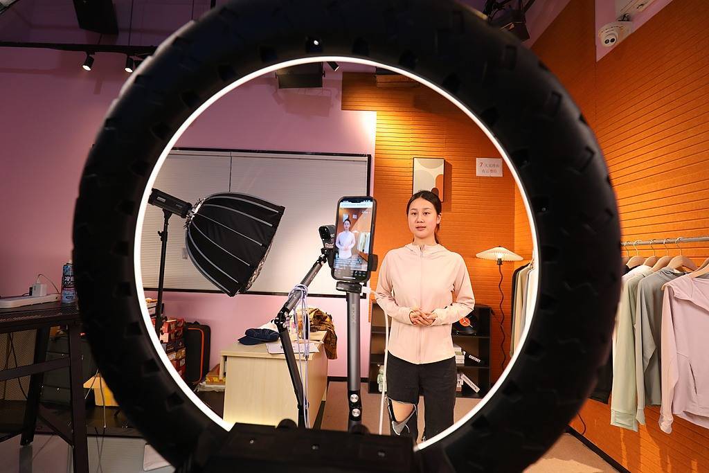 中小电商加速“撤离”杭州九堡<strong></p>
<p>okex交易所电脑版怎么下载</strong>，有园区空置率逼近40%