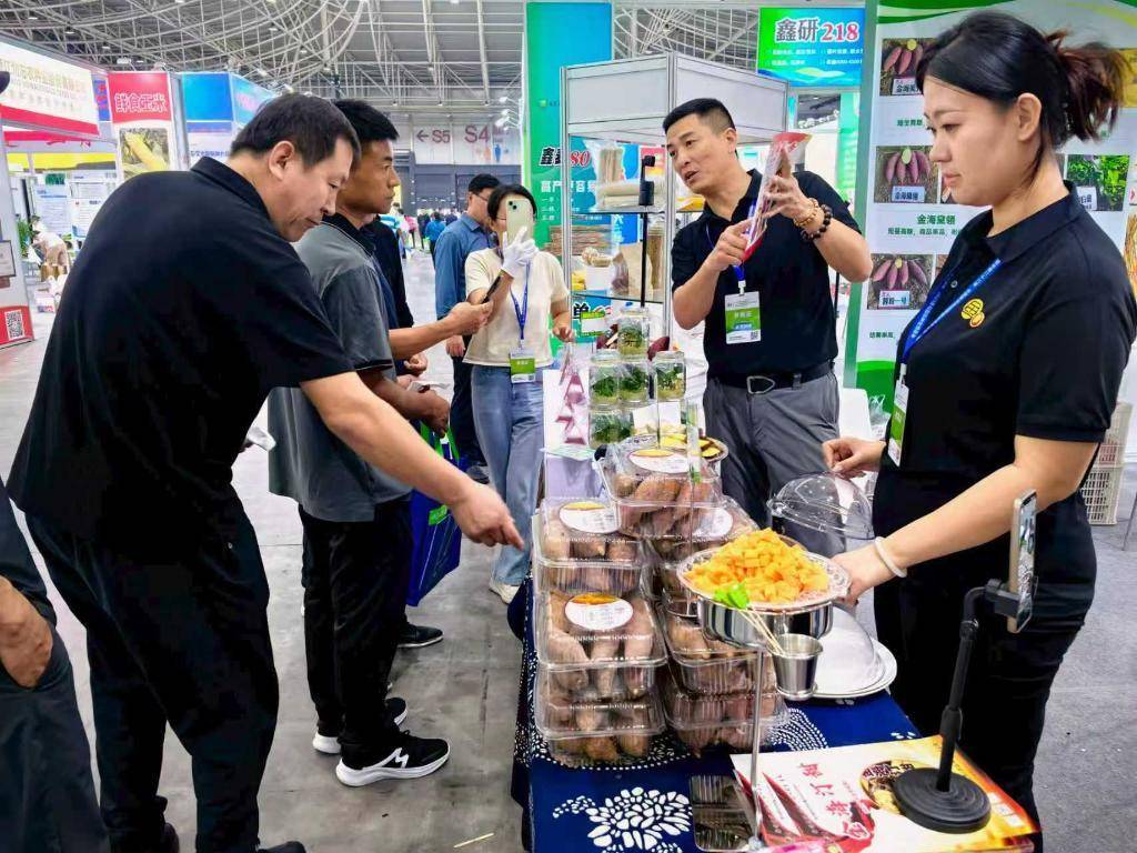 新技术、新成果、新渠道——从种子“双交会”看<strong></p>
<p>摘取okex技术指标</strong>我国种业新趋势