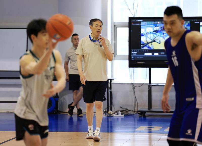 引进赵睿就是为了冠军<strong></p>
<p>以太坊交易平台okex</strong>！许利民：健康团结最为重要
